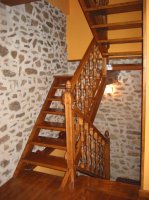 Escalera en madera y pied